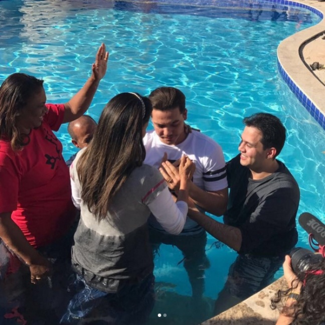 Wesley Safadão agora é evangélico, convertido na Igreja Batista da Lagoinha