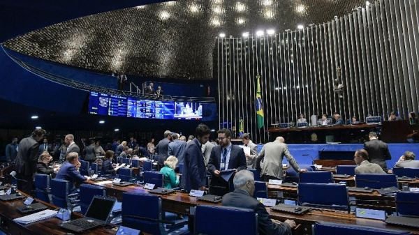 Senado vota projeto que pode isentar igrejas de pagar ICMS por 15 anos
