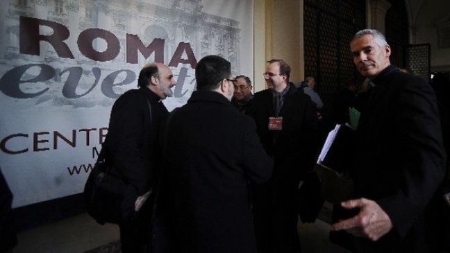 Igreja Católica admite 4.000 casos de pedofilia